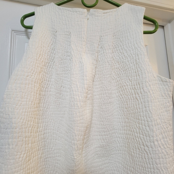 NATORI TEXTURED COTTON JACQUARD SHIFT DRESS. - Picture 9 of 13